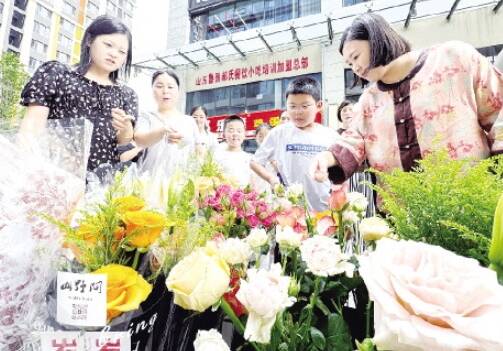 潍坊：便民市集开在家门口