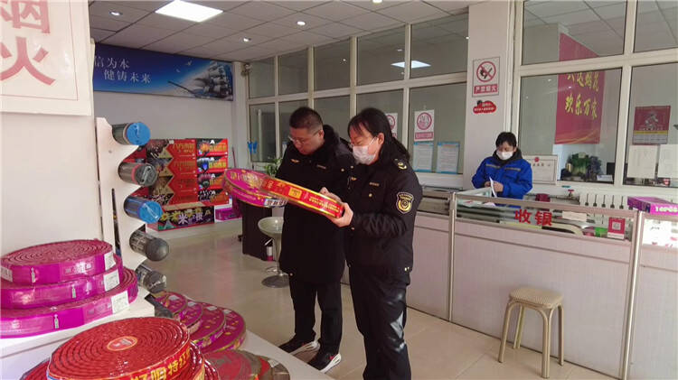 潍坊严厉打击非法生产、经营、储存、运输烟花爆竹行为